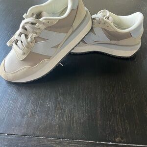 New balance 237 size 9